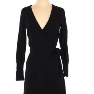 🎀💃🏽NWT Loft Mini Wrap Dress